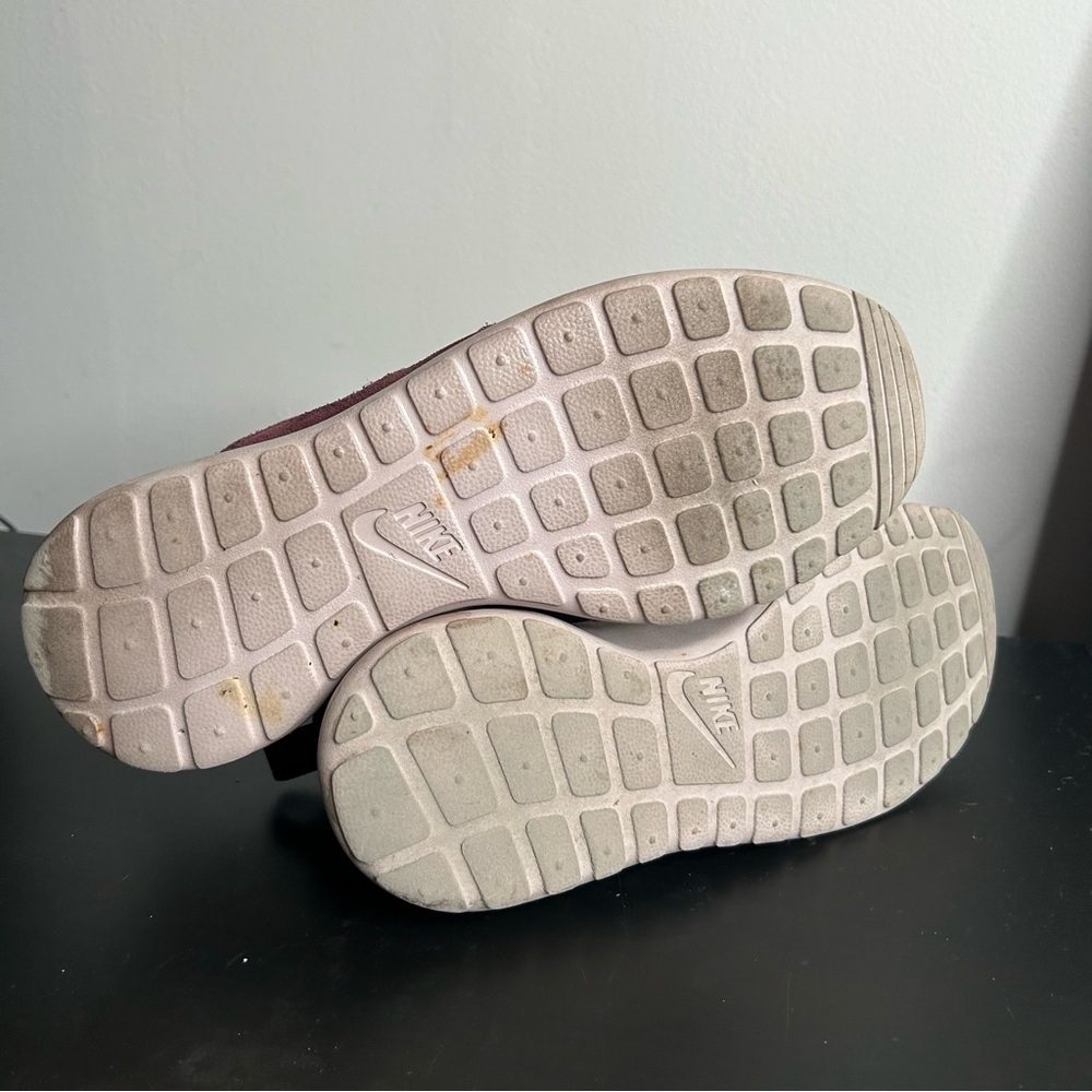 Nike Roshe One Metallic Mahogany Running Shoes Size 8 - Picture 6 of 9